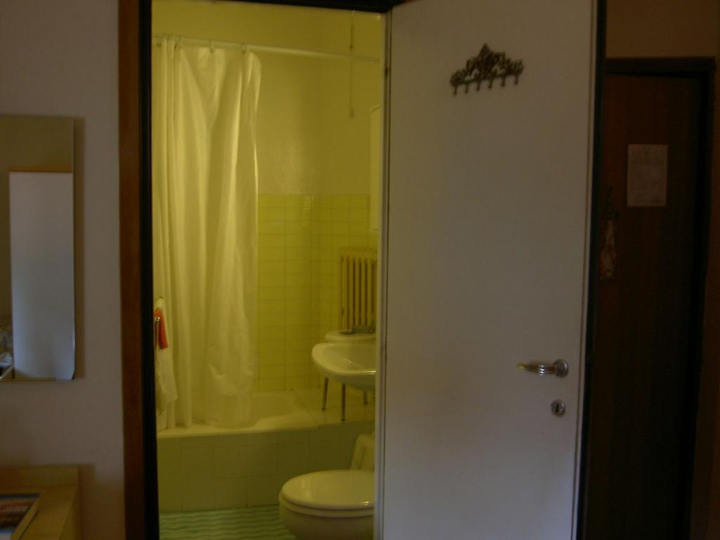 Albergo Kristina 보르디게라 외부 사진
